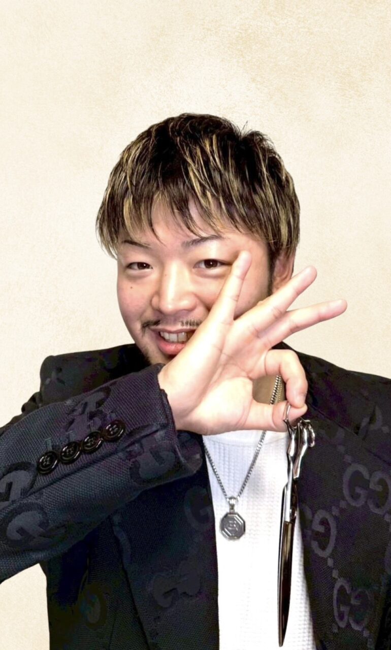三嶋 秀宜