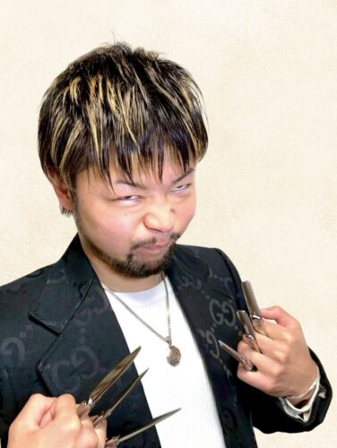 三嶋 秀宜